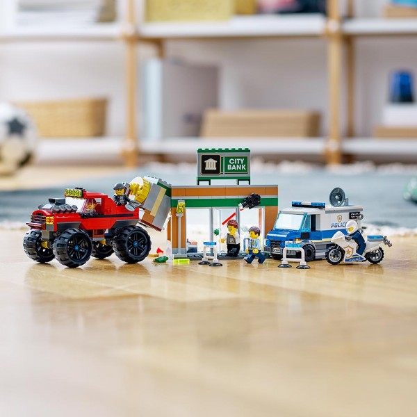 LEGO City Конструктор Ограбление полицейского монстр-трака 60245