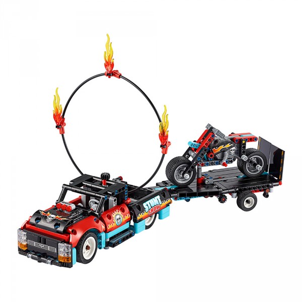 LEGO Technic Конструктор Шоу трюков на грузовиках и мотоциклах 2 в 1 42106
