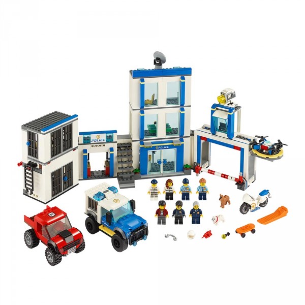 LEGO City Конструктор "Полицейский участок" 60246
