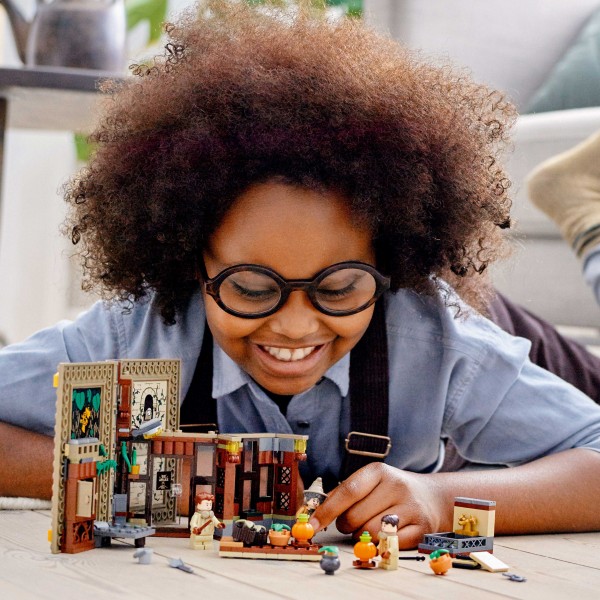 LEGO Harry Potter Конструктор Hogwarts Учёба в Хогвартсе: Урок гербологии 76384