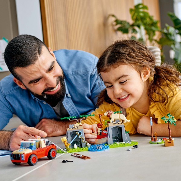 LEGO City Конструктор Спасательный внедорожник для зверей 60301