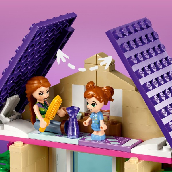 LEGO Friends Конструктор Домик в лесу 41679