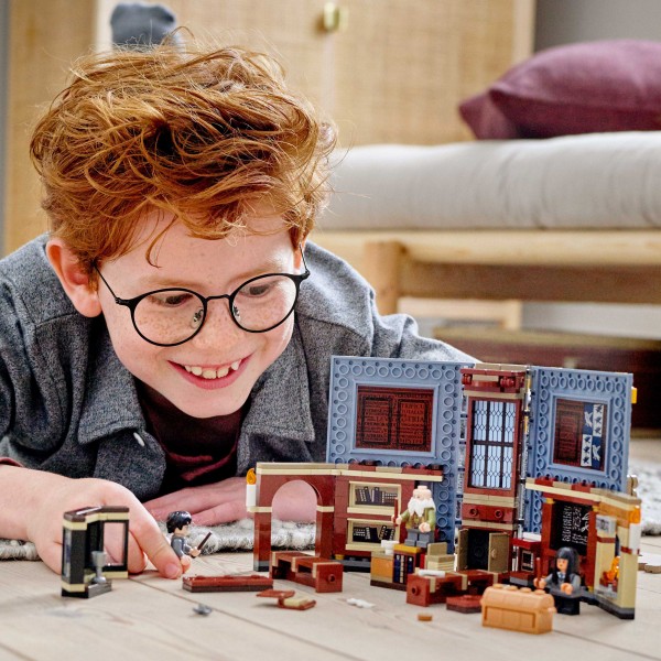LEGO Harry Potter Конструктор Hogwarts Учёба в Хогвартсе: Урок заклинаний 76385