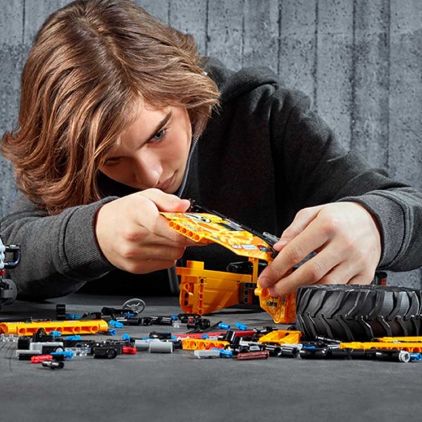 LEGO Technic Конструктор Экстремальный внедорожник 4x4 42099