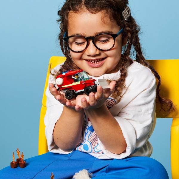 LEGO City Конструктор Пожарный автомобиль 60279