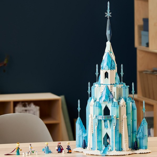 Конструктор LEGO Disney Princess Ледяной замок 43197