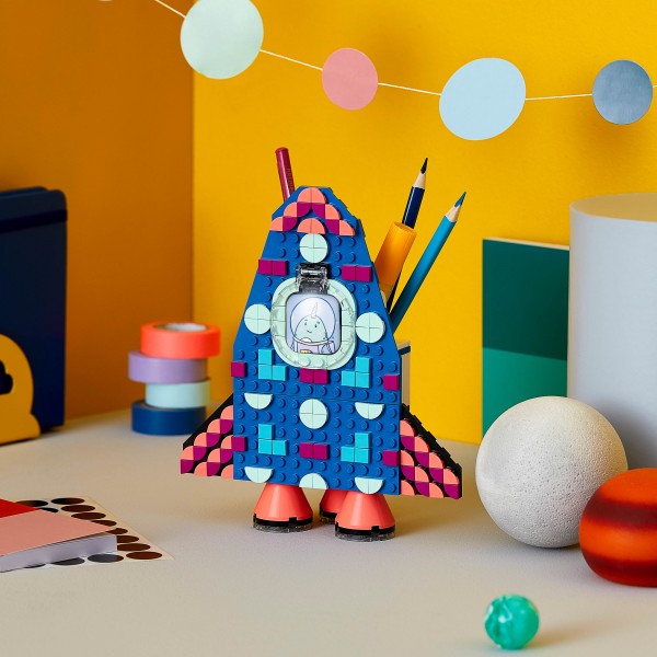 Конструктор LEGO DOTS Подставка для карандашей 41936