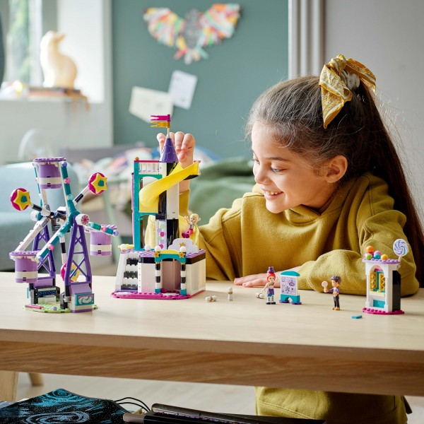 Конструктор LEGO Friends Волшебное колесо обозрения и горка 41689