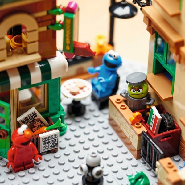 Конструктор LEGO Ideas Улица Сезам, 123 21324
