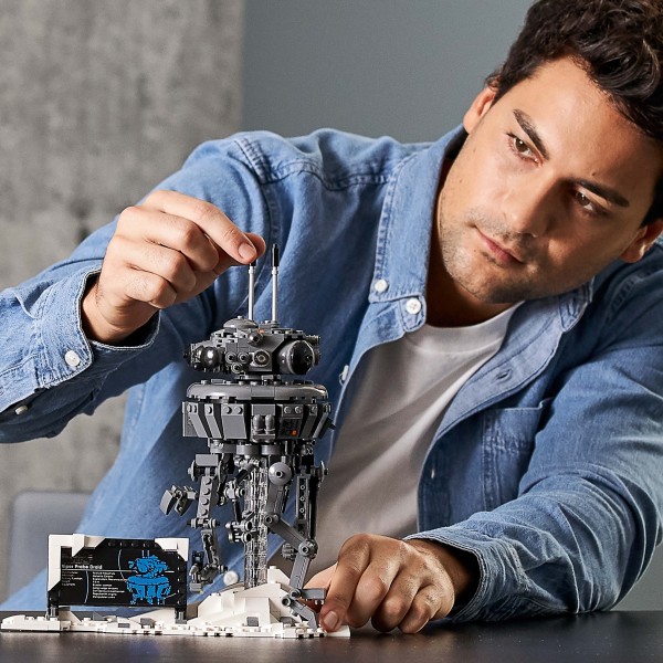 Конструктор LEGO Star Wars Имперский разведывательный дроид 75306