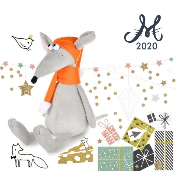 Мышонок Чииз с оранжевым шарфом и шапкой, 24 см MT-MRT021927-24 Maxi Toys