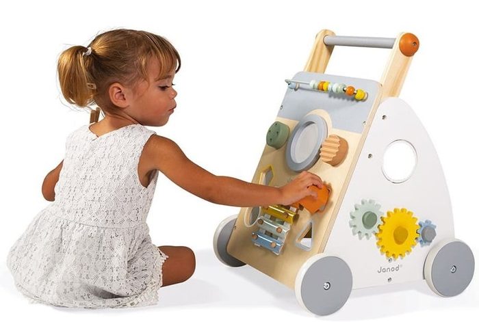 Игровой центр-ходунки Janod Sweet Cocoon J04410